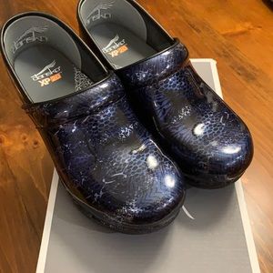 Like new Dansko XP 2.0